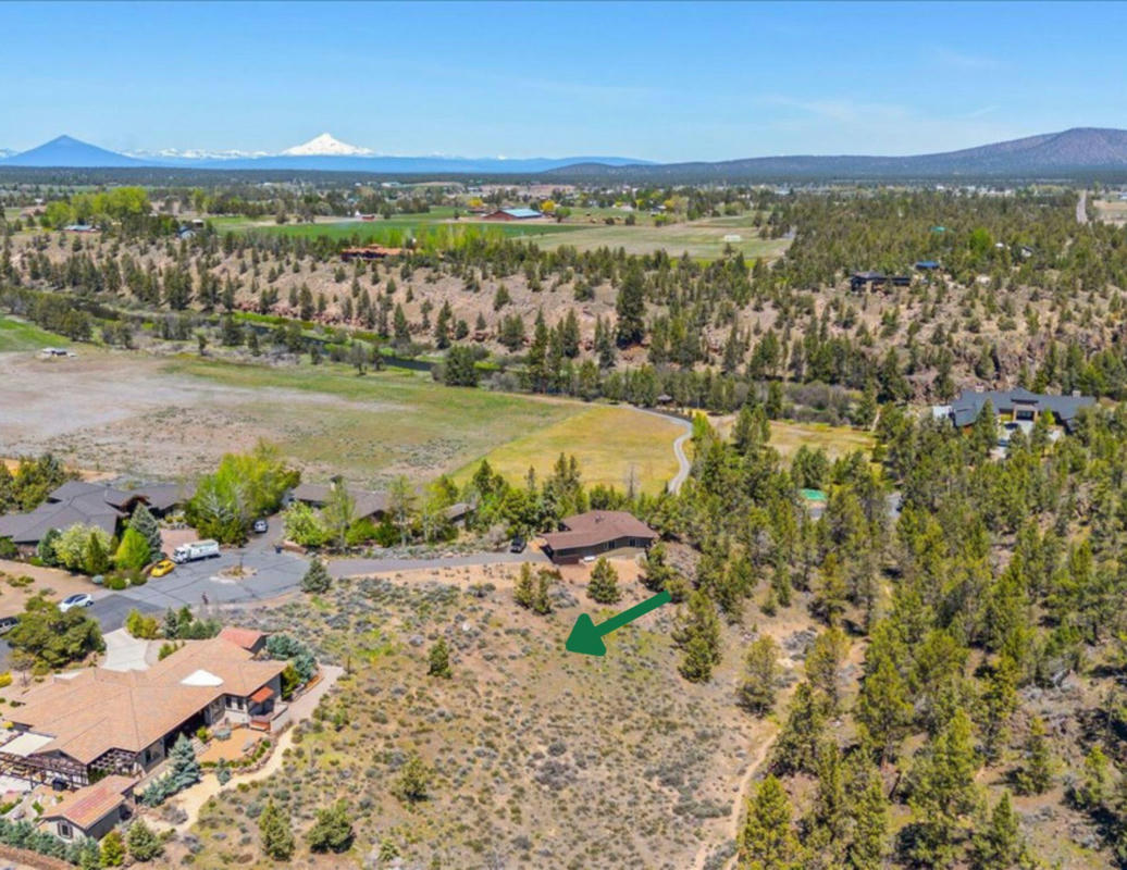20367 ROCK CANYON RD, BEND, OR 97703, photo 1 of 27