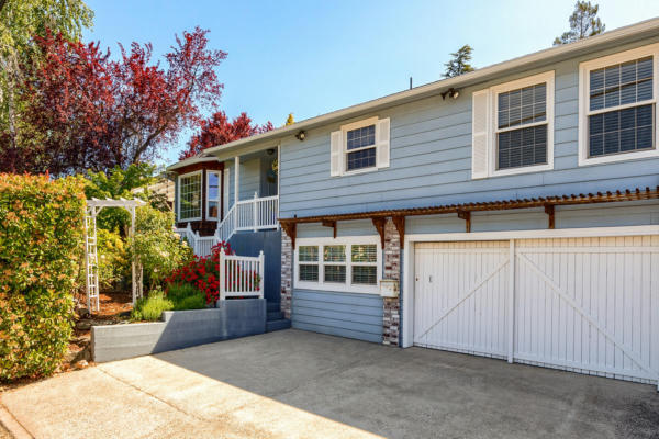 1300 QUEEN ANNE AVE, MEDFORD, OR 97504 - Image 1