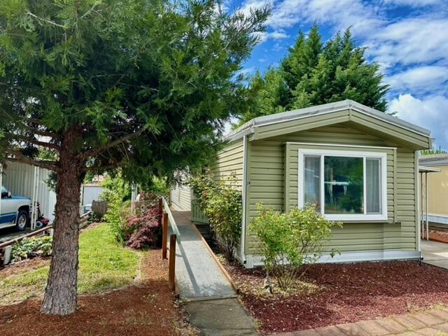 3431 S PACIFIC HWY SPC 19, MEDFORD, OR 97501, photo 1 of 29