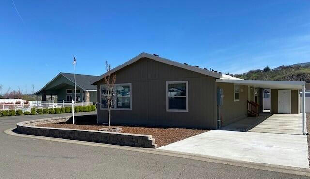 4601 S PACIFIC HWY UNIT 7, PHOENIX, OR 97535, photo 3 of 33