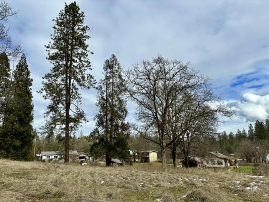 2446 HUGO RD, MERLIN, OR 97532, photo 3 of 27