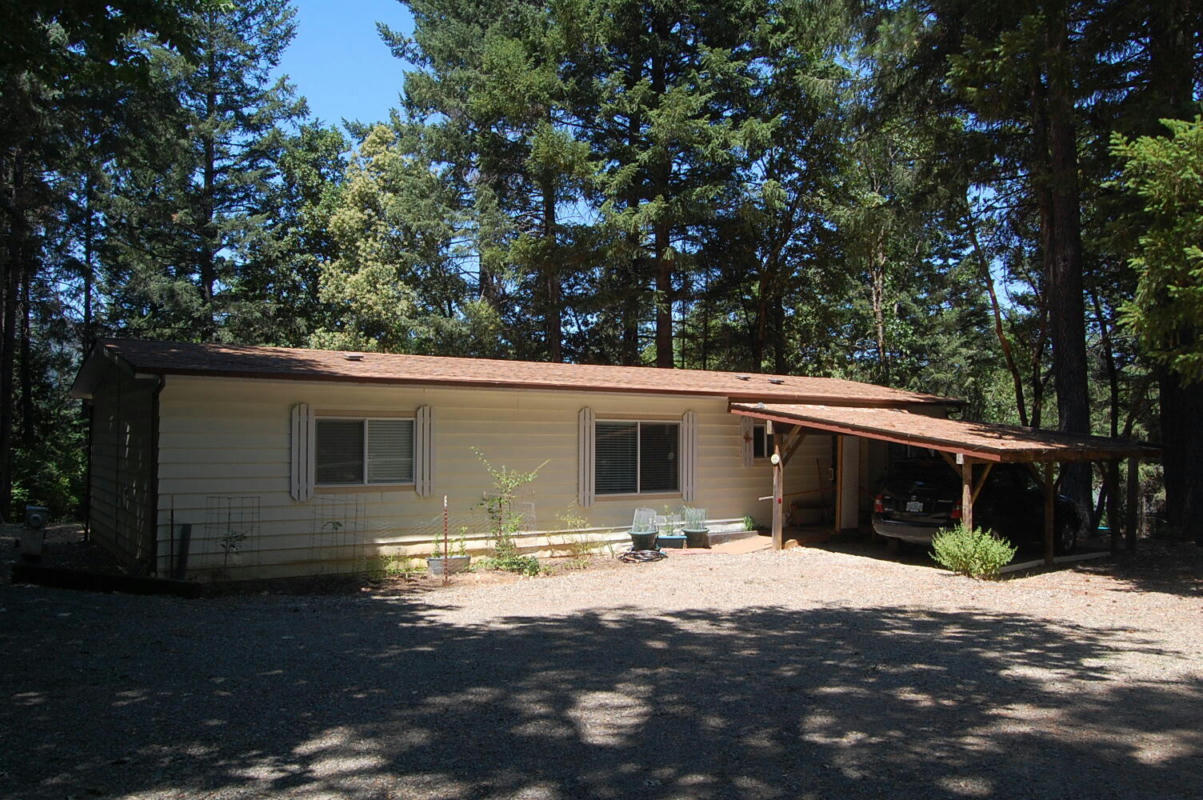 350 HAMILTON AVE, CAVE JUNCTION, OR 97523, photo 1 of 24