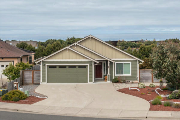 2701 LINCOLN AVE SW, BANDON, OR 97411 - Image 1