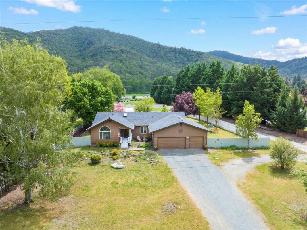 1595 ROGUE RIVER HWY, GOLD HILL, OR 97525, photo 1 of 37