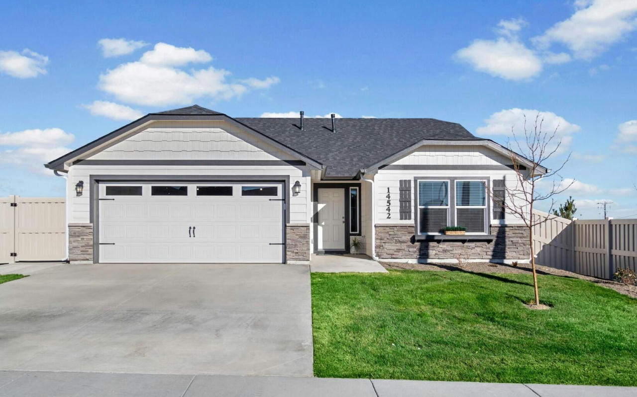 1722 NW VARNISH AVENUE NW # 140, REDMOND, OR 97756, photo 1 of 6