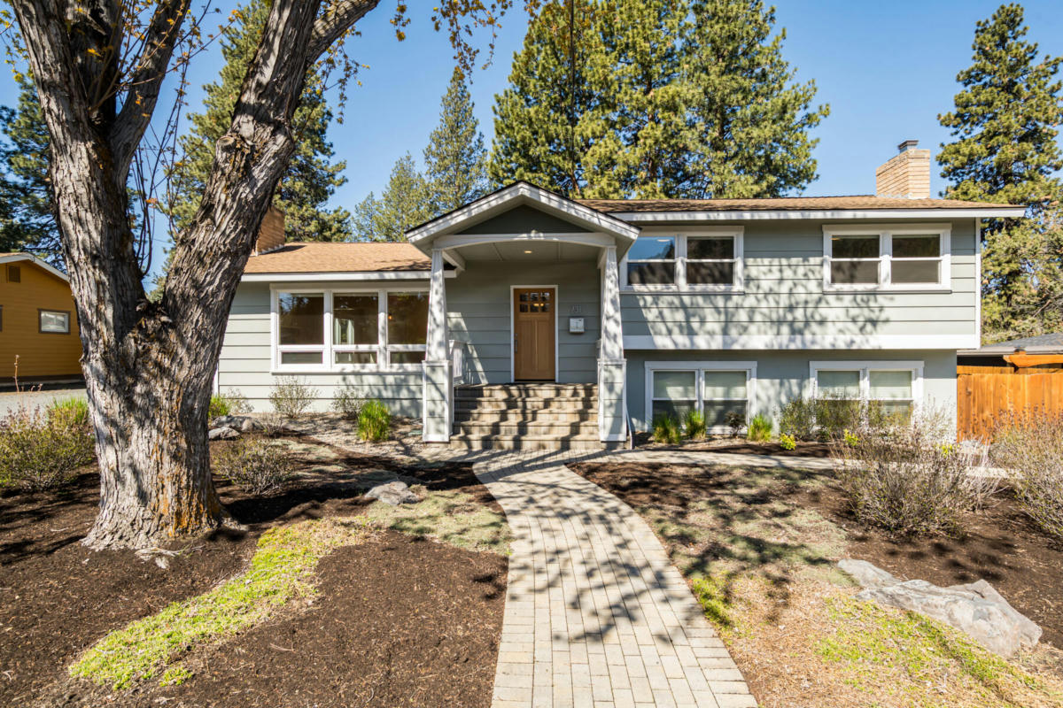 731 NE 12TH ST, BEND, OR 97701, photo 1 of 35