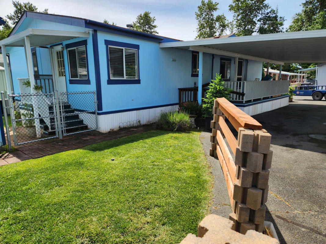 2325 NW HIGHLAND AVE SPC 39, GRANTS PASS, OR 97526, photo 1 of 14