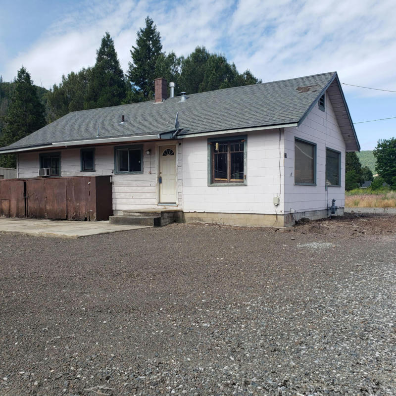 175 ROGUE RIVER HIGHWAY, CENTRAL POINT, OR 97502, photo 1 of 25